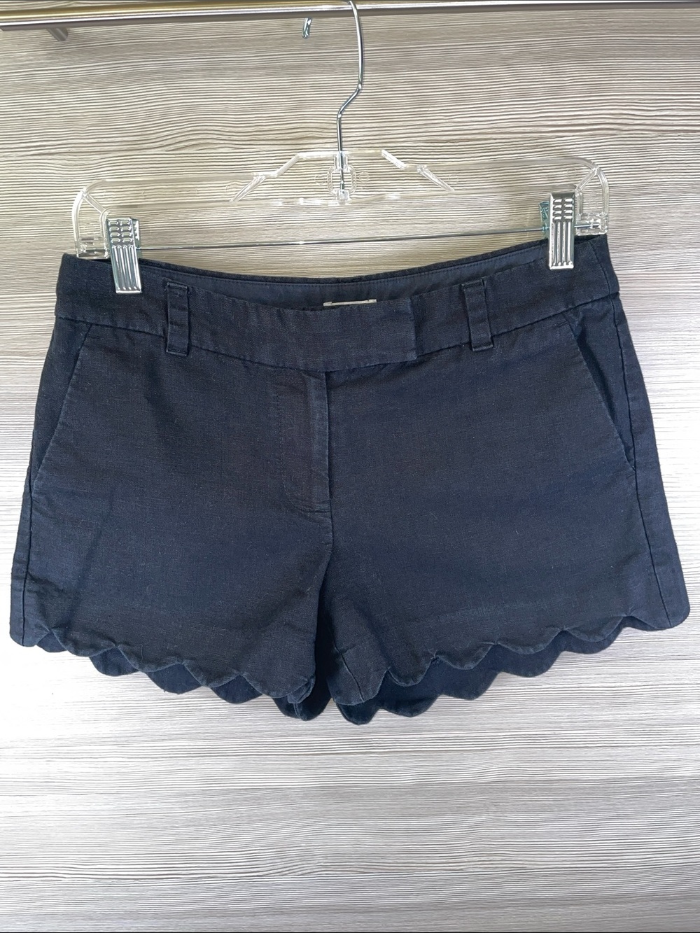 J. Crew Linen Cotton Blend Scallop Hem Mid-Rise Black 3 1/2” Shorts Size 2